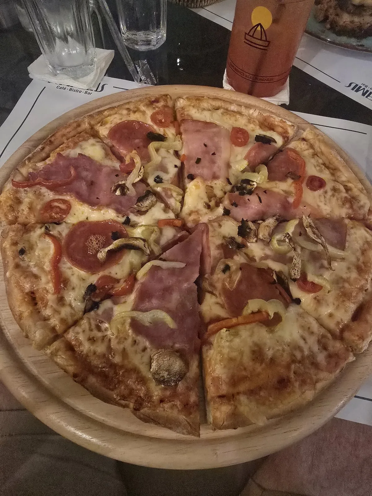 Pizza Aramis